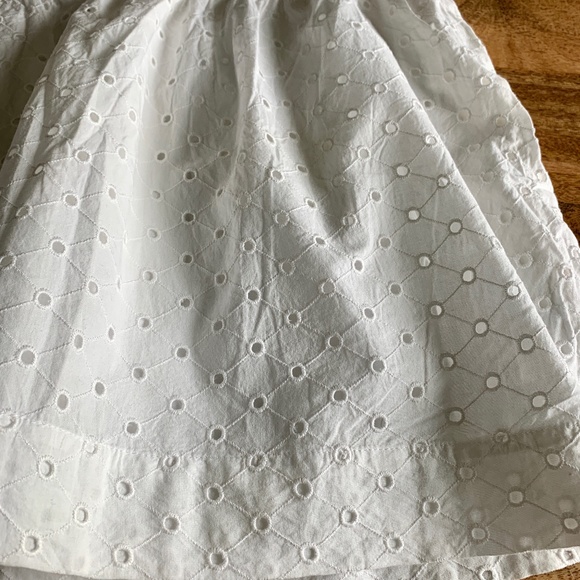 Gap White Eyelet Skirt Sz 4 - Picture 3 of 3